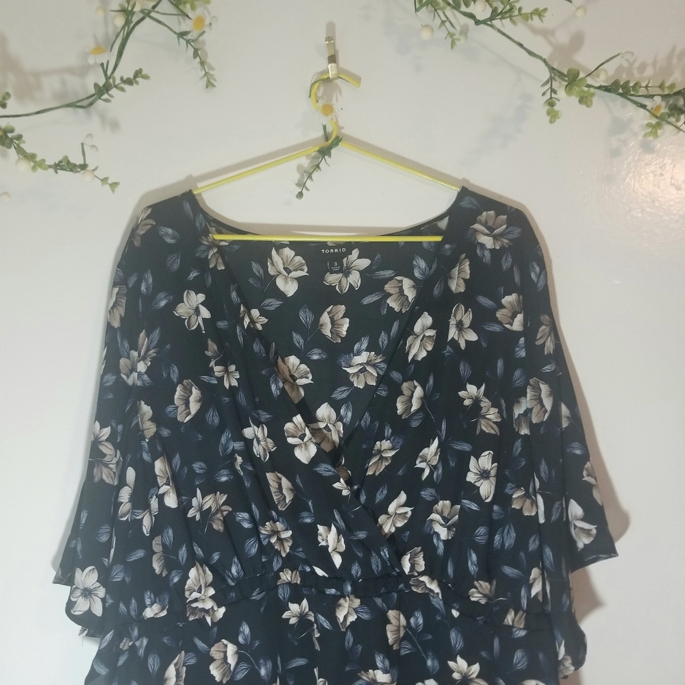 Torrid floral  black blouse